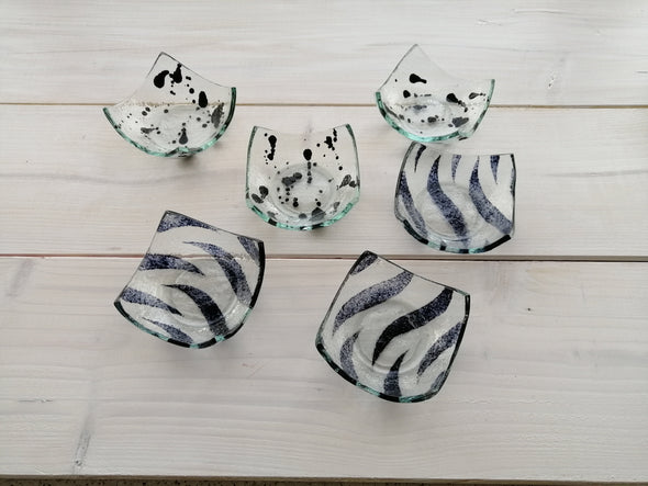 Set of Six Fused Glass Small Bowls With Black Details. Soy Sauce Bowl. Small Dessert Bites Bowls
